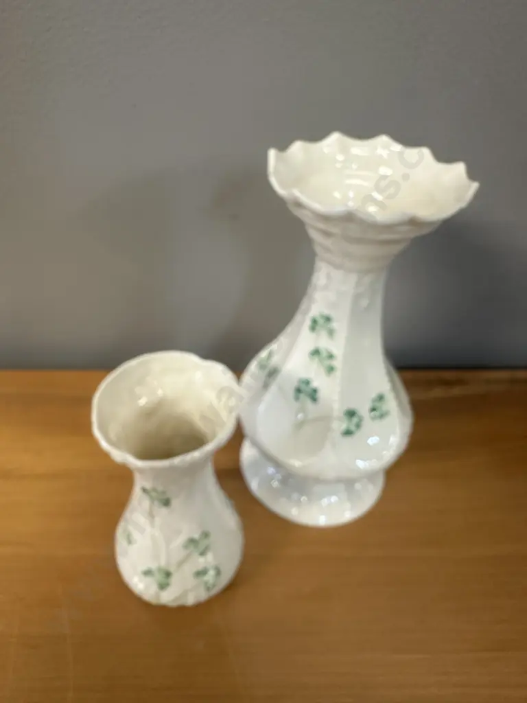 Belleek Irish Porcelain Island Vase With Shamrocks & Daisy Toy 1934 Spill Vase Image 1++