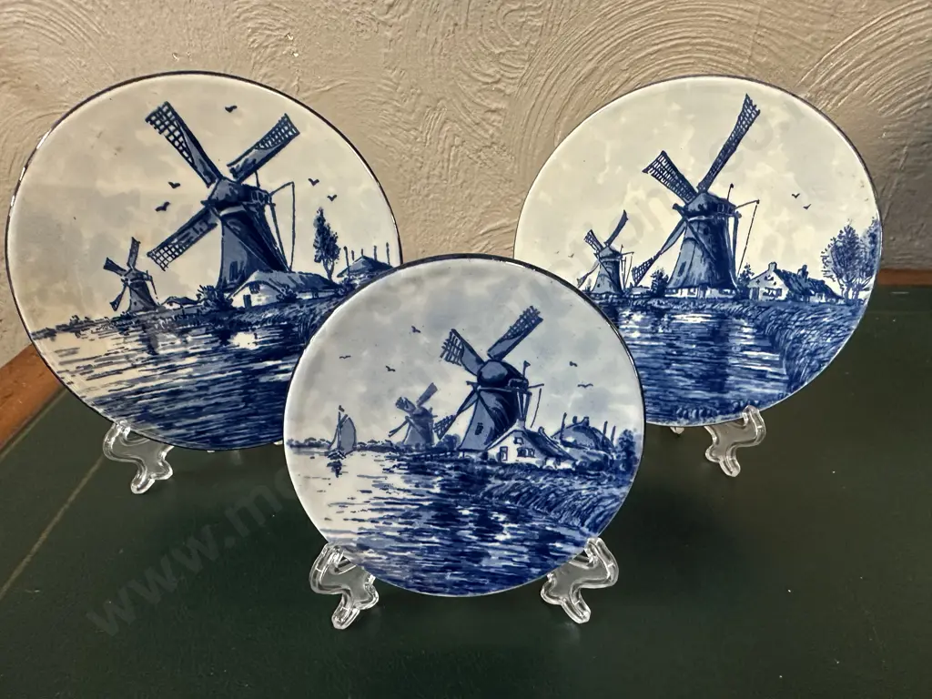 Vintage Delft Blauw Hand Painted Ceramic Decorative Collectors Plates Image 1++