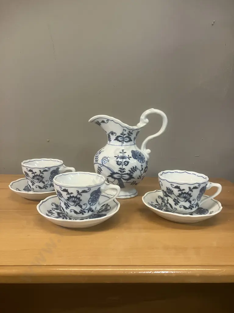 Blue Danube Blue Onion Pattern Vintage Pitcher With Three Cups & Saucers - Japan Image 1++
