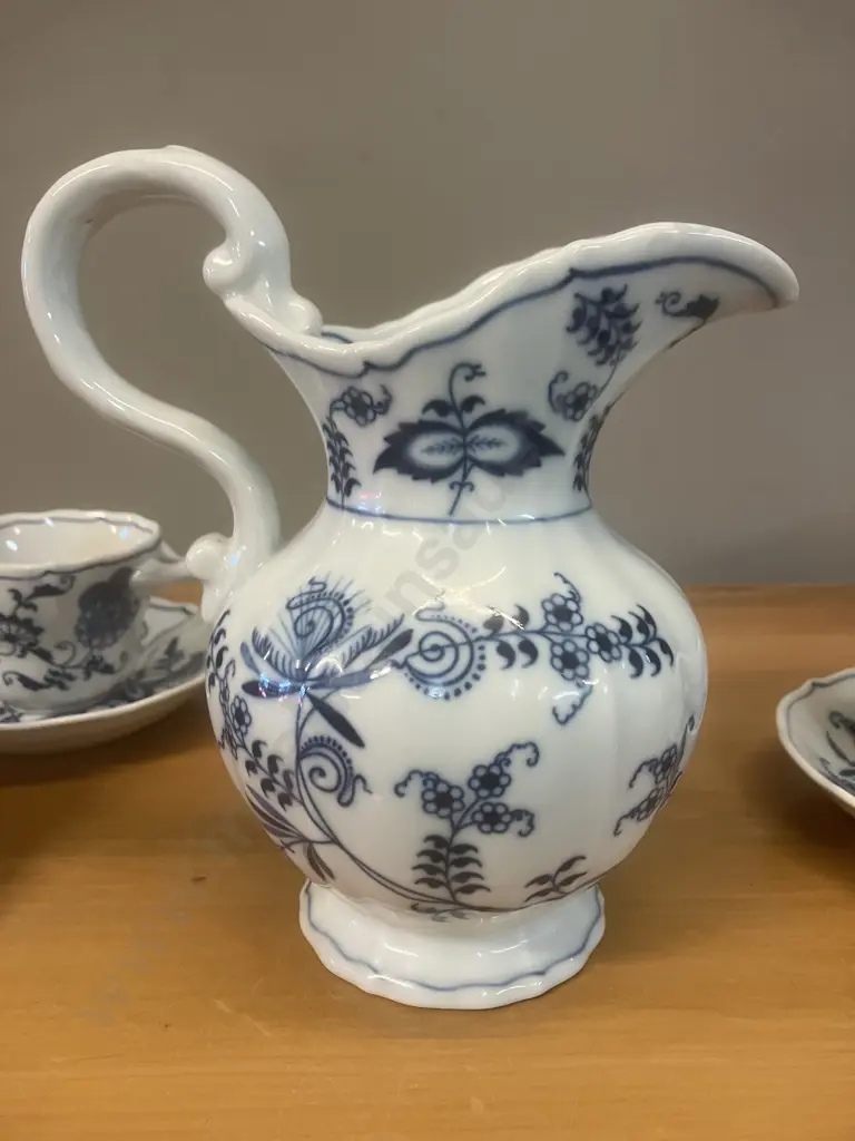 Blue Danube Blue Onion Pattern Vintage Pitcher With Three Cups & Saucers - Japan Image 1++