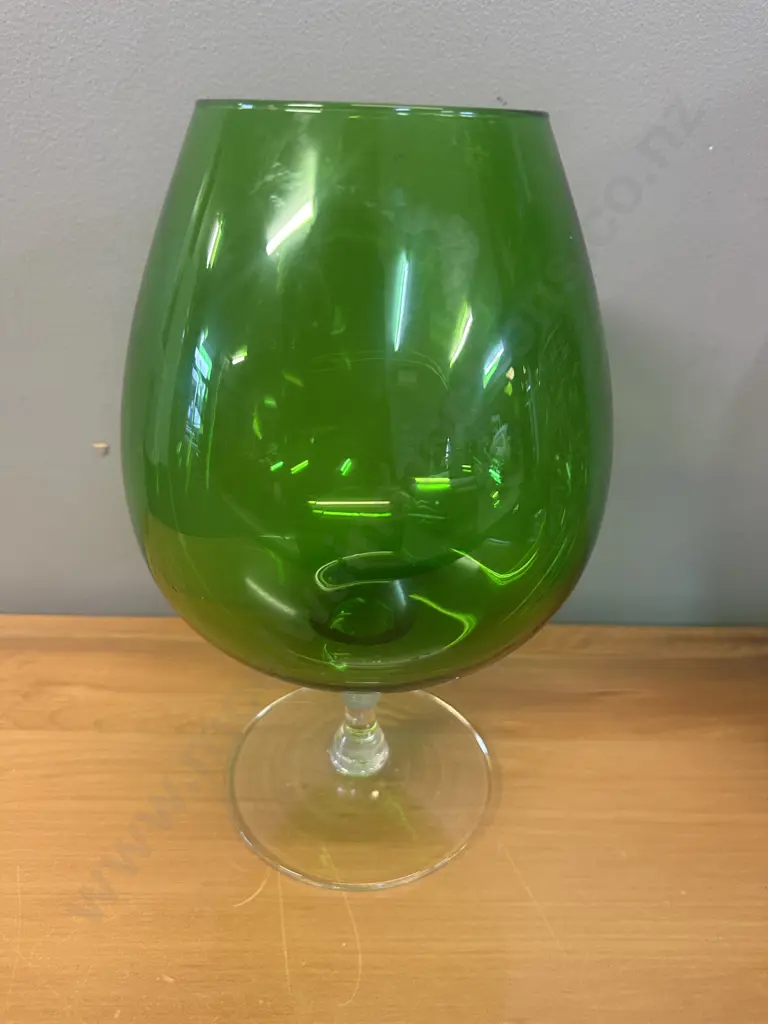 Vintage Emerald Green Oversized Brandy Sniffer Vase H26cm. Image 1++