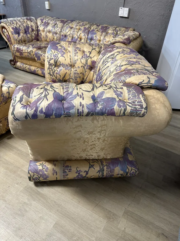 Grand Classic European Three Piece Lounge Suite With Ottoman Deep Tufted Buttoning With Dramatic Rolled Arms Image 1++
