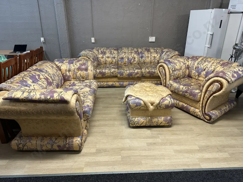 Grand Classic European Three Piece Lounge Suite With Ottoman Deep Tufted Buttoning With Dramatic Rolled Arms Image 1++