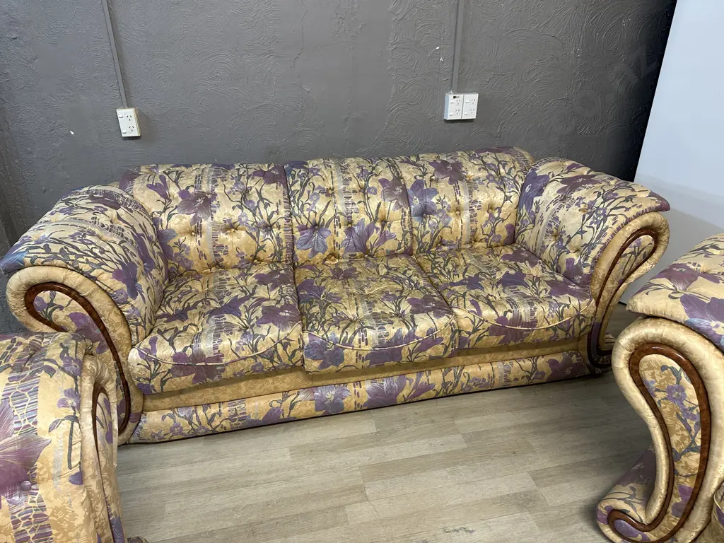 Grand Classic European Three Piece Lounge Suite With Ottoman Deep Tufted Buttoning With Dramatic Rolled Arms Image 1++