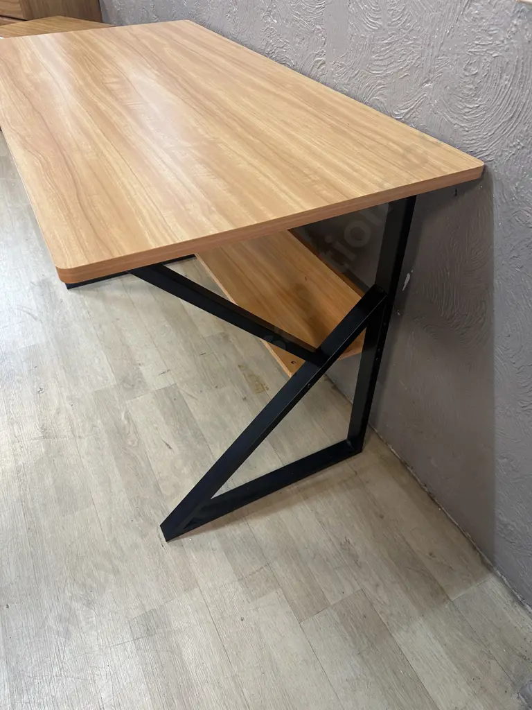 Light Wood Grain Computer Desk Black Z Frame Metal Base H72 W121 D60cm. Image 1++