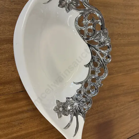 Decorative White & Silver Coloured Pierced Serving Bowl
