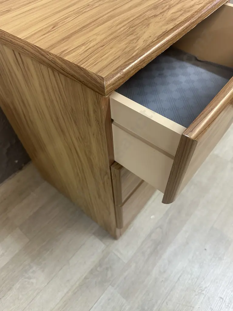 Furnells Furniture Rimu Effect Three Drawer Bedside Cabinet H61 W40 D40cm. Image 1++