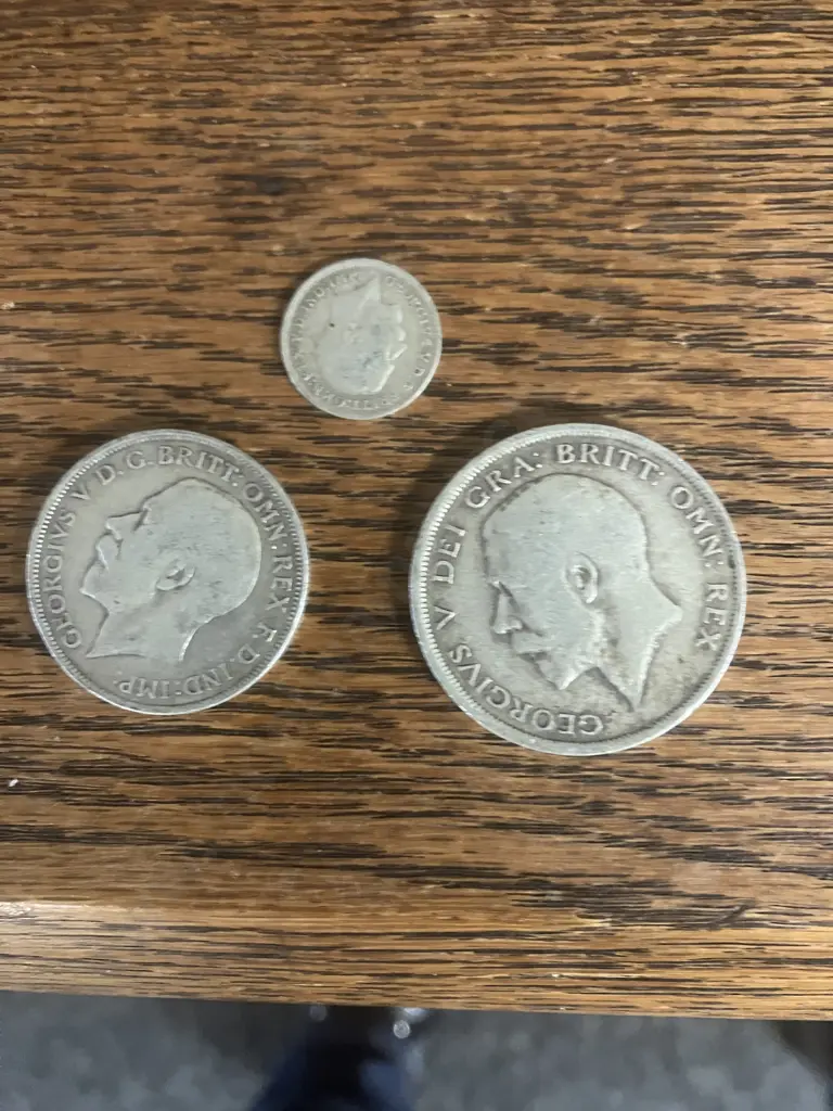 British Silver Coins - 1918 Half-Shilling, 1917 One Florin, 1919 Three Pence Image 1++