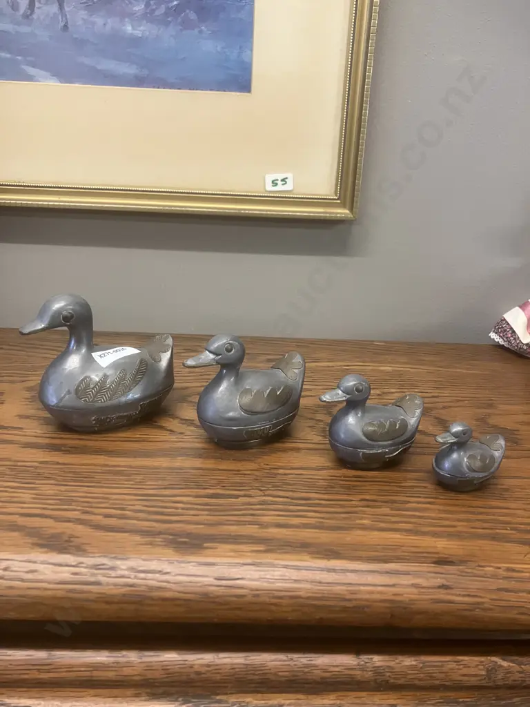 Set of Four Pewter Duck Boxes - Graduated Image 1++
