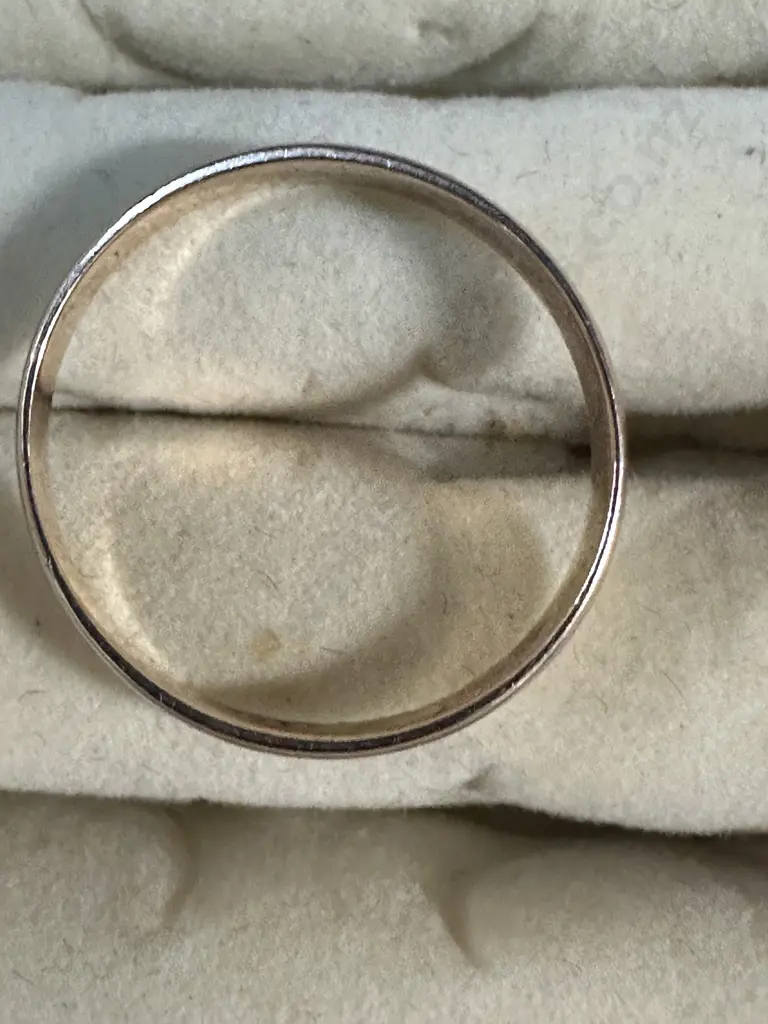 Stamped 9ct Mens Wedding Band Image 1++