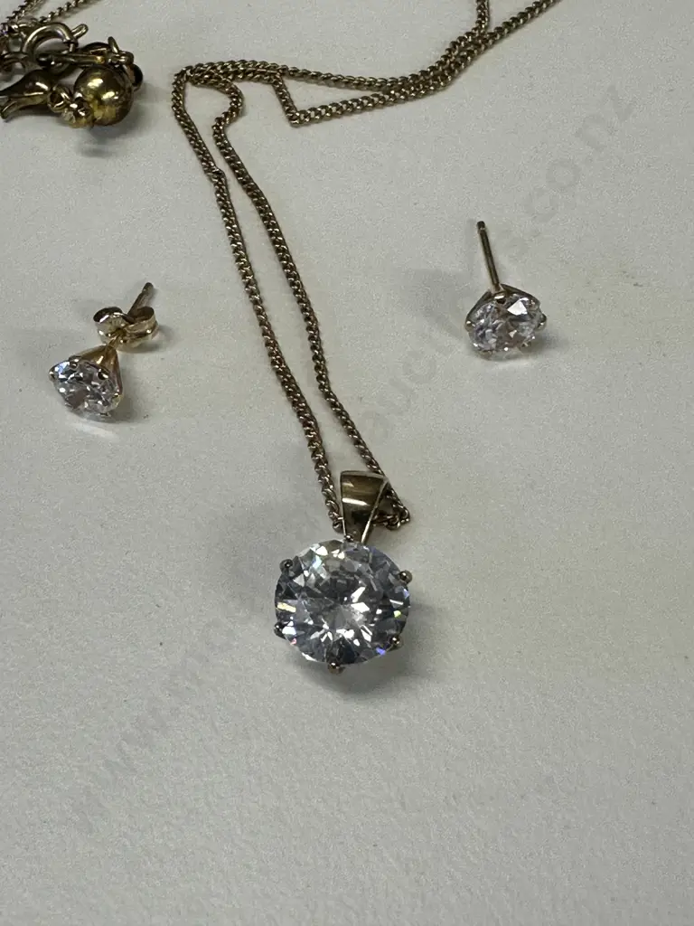 Stamped 375 Pendant On Chain With Pair Of Clear Stone Earrings (one back missing) Image 1++