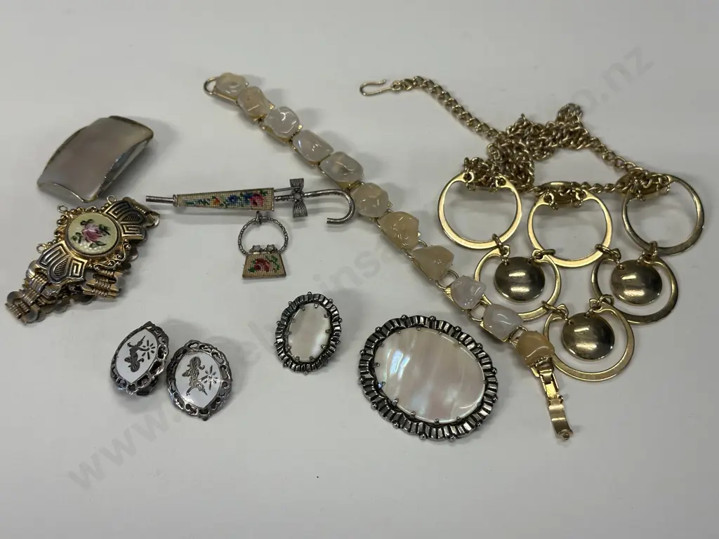 Selection Of Jewellery Items Image 1++