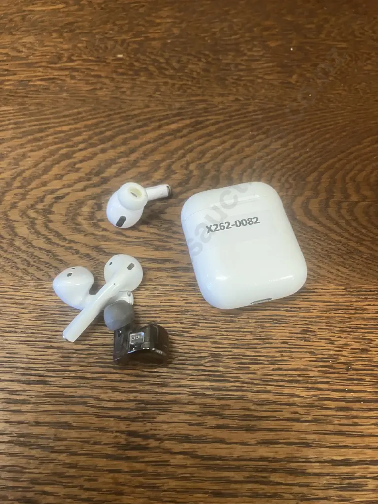Three Apple AirPods, Charging Case A1602 & Jade Audio Earbud Image 1++