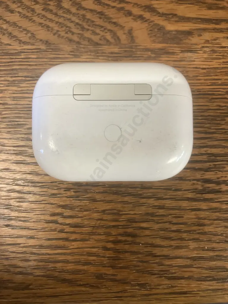 Apple AirPods Pro (1st Gen) with MagSafe Charging Case Image 1++