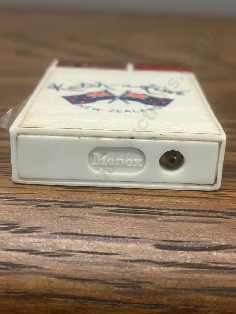 Rare 1970's Menex 'Katch-a-Kiwi New Zealand' Butane Cigarette Lighter - Made In Japan Image 1++