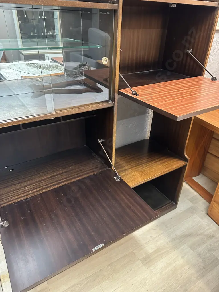 Mahogany Mid Century Style Wall Unit/Display Cabinet With Drinks Cabinet & Sliding Drawers H165 W122 D40cm. Image 1++