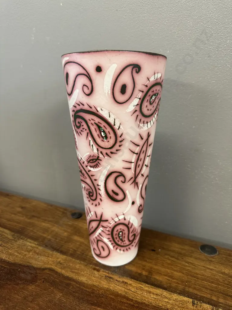 Signed Folklore Jarvos Glass Vase Pink Paisley Style Pattern H26cm. Image 1++