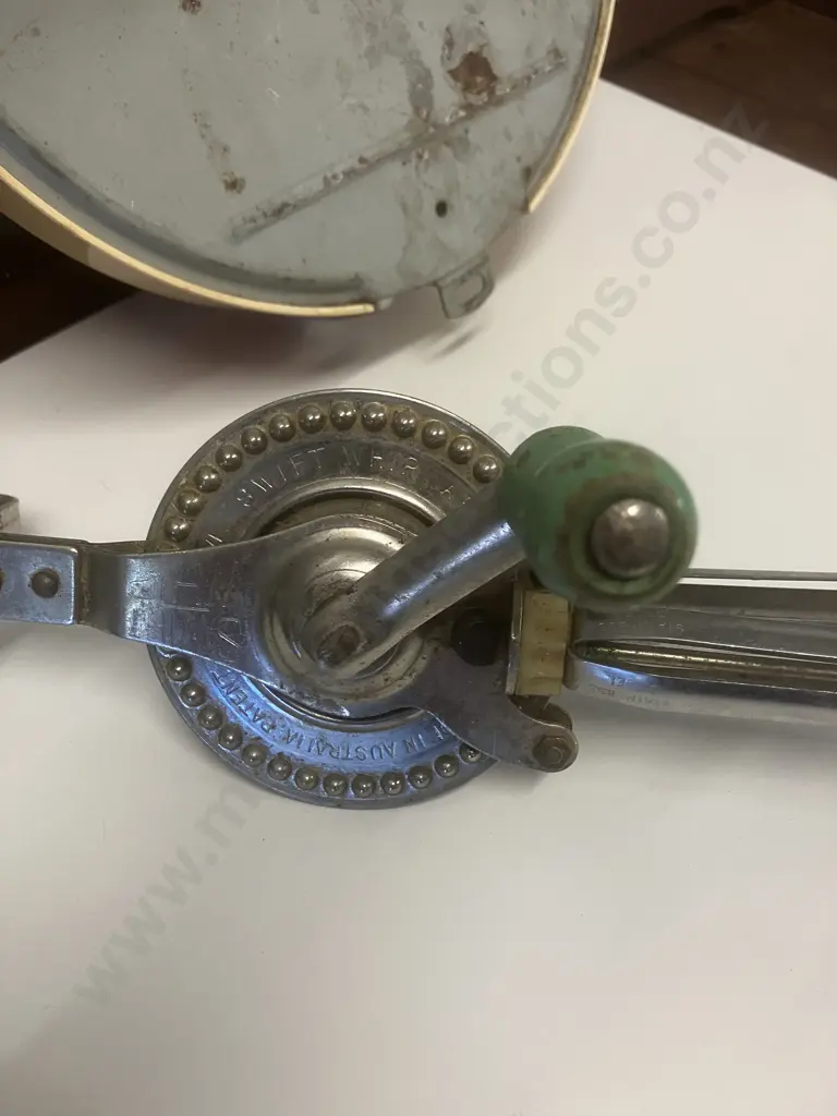 Jupiter 5000 Vintage Wall Scale, West Germany (Basin Split) With Swift Whip Hand Beater Image 1++