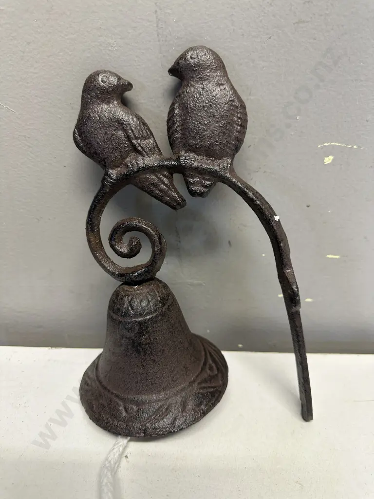 Cast Bird Wall Hung Bell Image 1++
