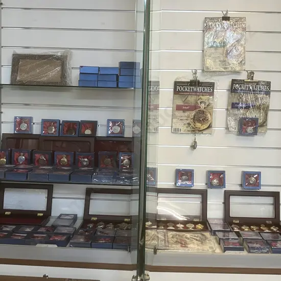 Classic Pocket Watches Collection, Display Boxes, Magazines Etc