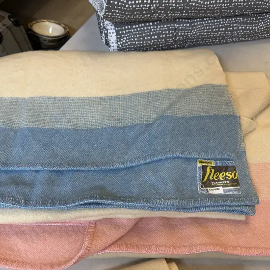 Vintage Single Wanganui Fleeso Woollen Blankets