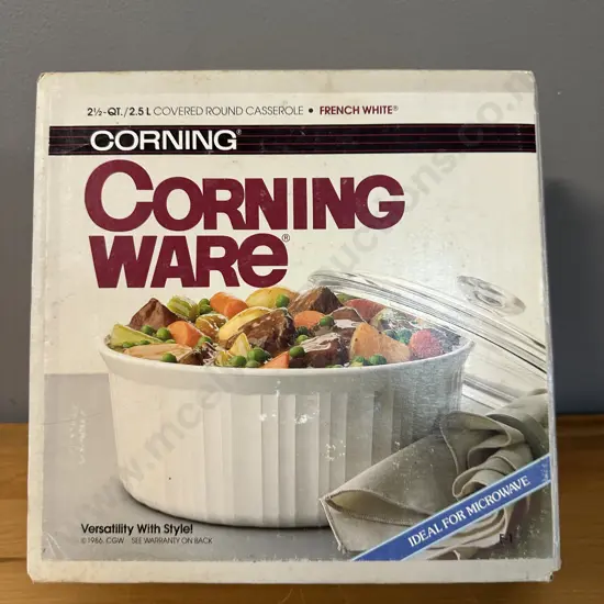 Vintage Corning Ware Lidded Round Casserole Dish
