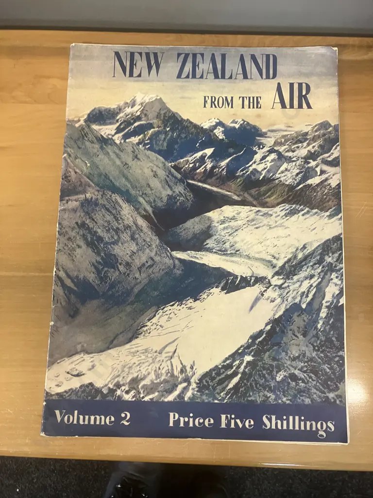 NEW ZEALAND FROM THE AIR  Volume 2. 1940's Image 1++