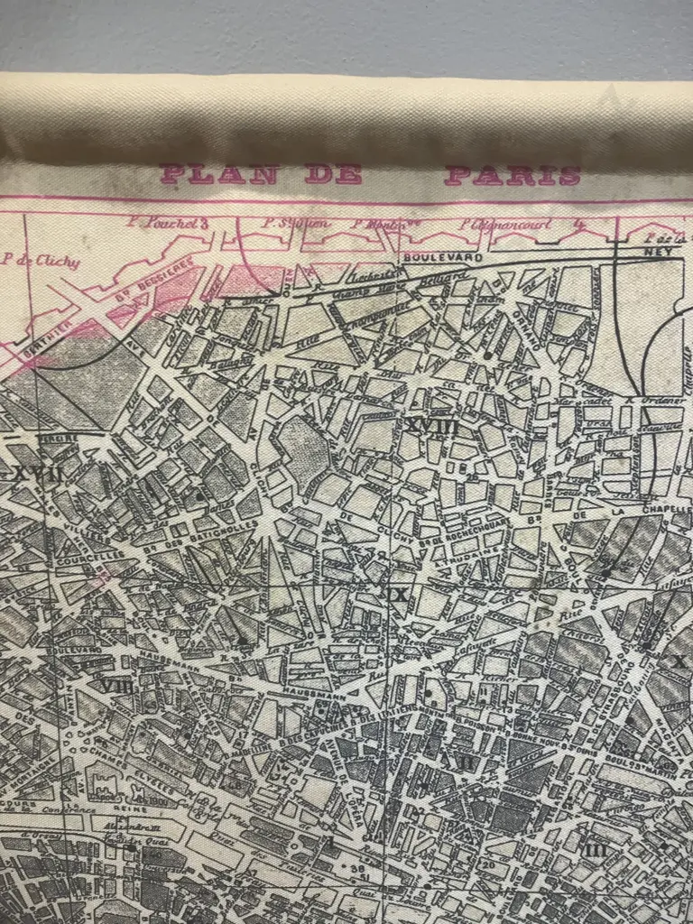Vintage Hanging 'Paris' Map On Canvas Image 1++