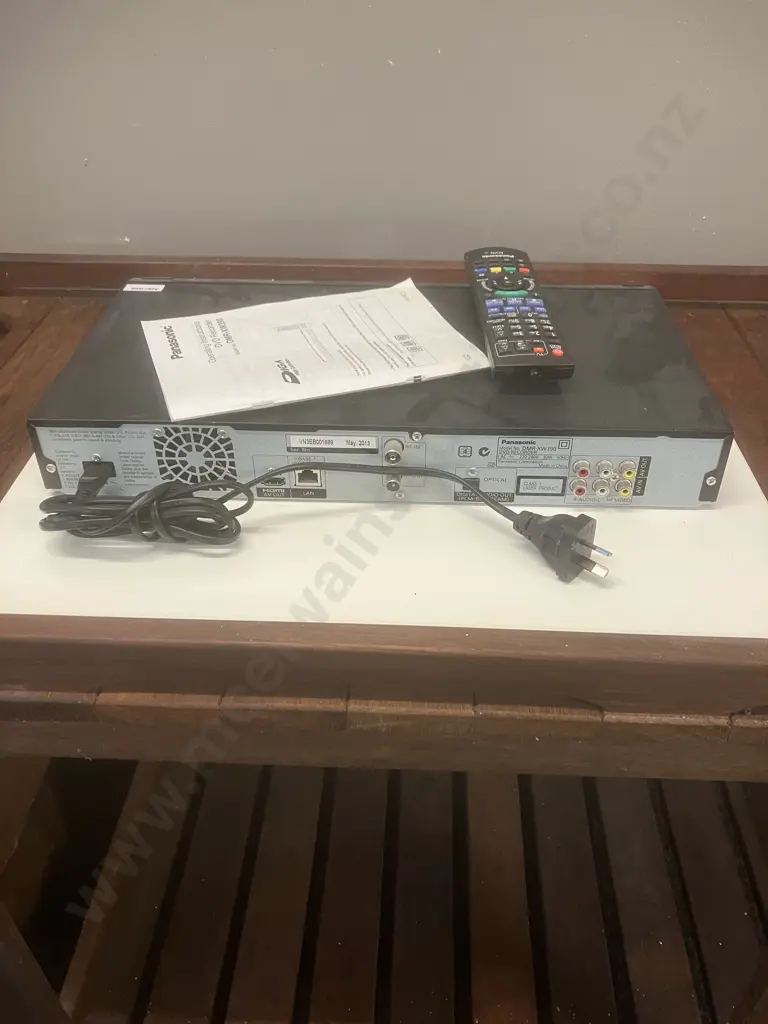 Panasonic DMR-XW390 DVD Player 500GB HDD Recorder With Manual & Remote Control Image 1++