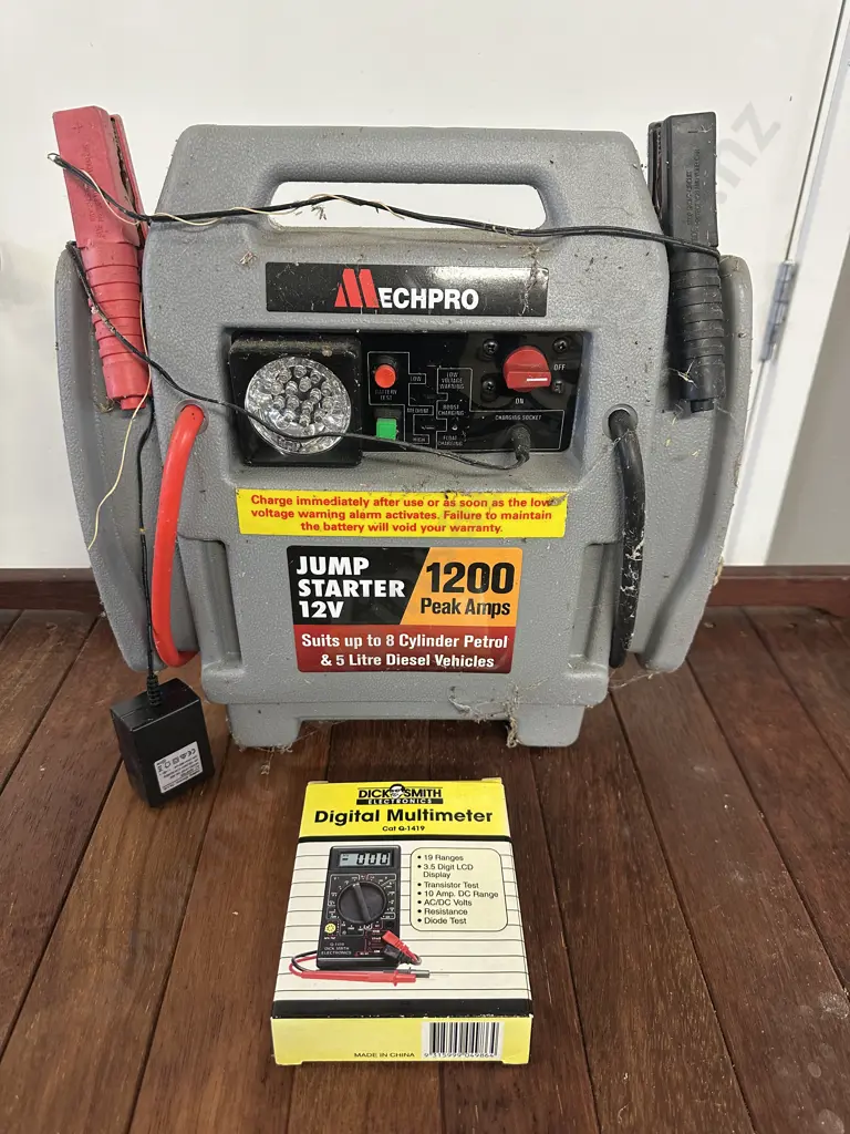 Mechpro Jump Start 12V & DSE Digital Multimeter Image 1++