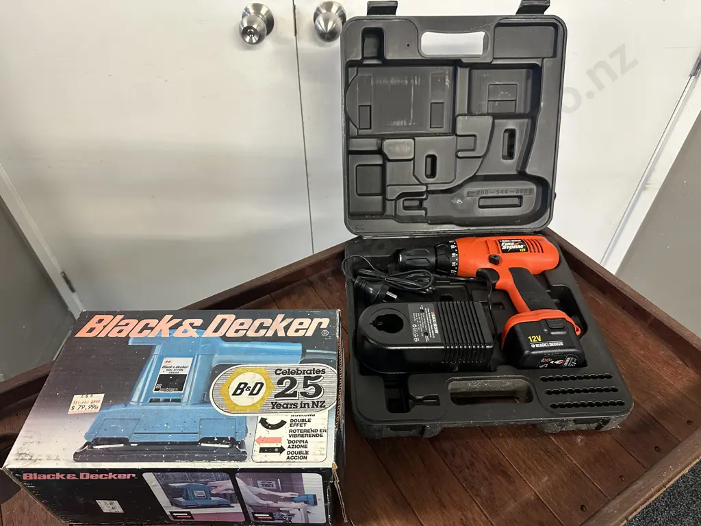 Black & Decker Fire Storm 12v Drill In Case & Dual Action Sander Image 1++