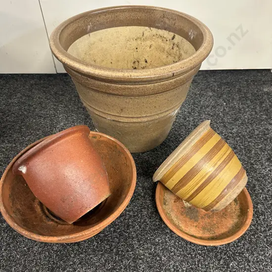 Selection Of Outdoor Pots & Saucers