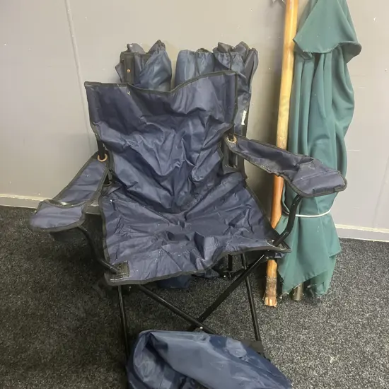 Patio Brolly & Set of 4 Folding Camp Chairs