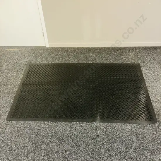 Lot of Three New Rubber Floor Mats (No Hole) 90 x 150cm