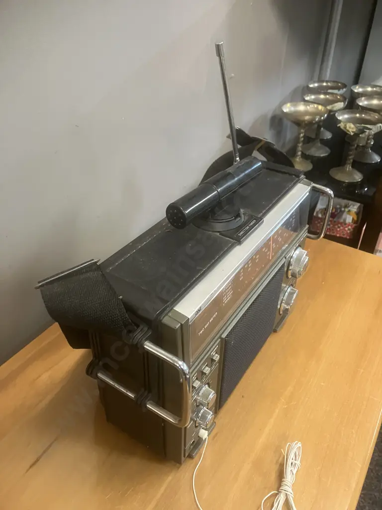 DSE D-2832 Multi Band Reciever Image 1++