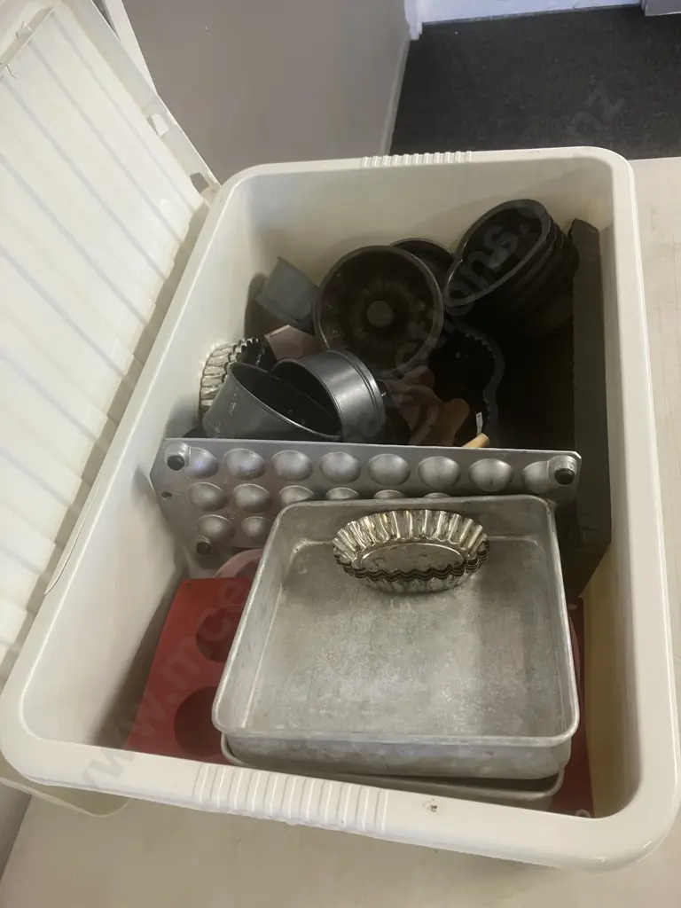 Baking / Cake Pans Etc Image 1++