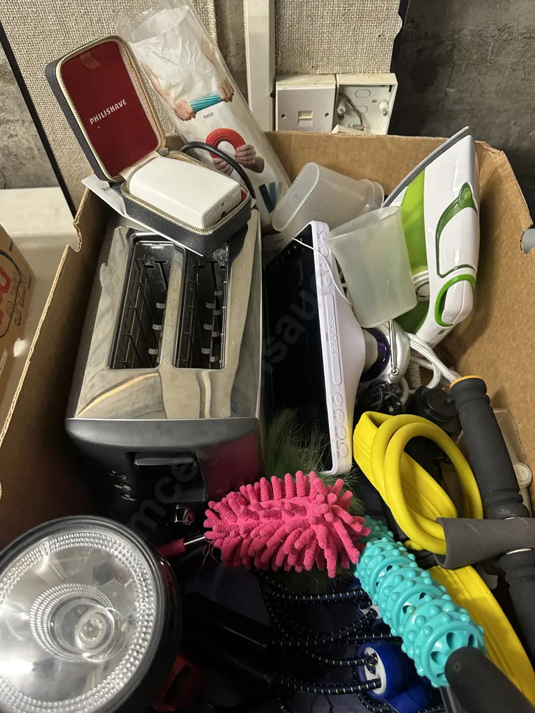 Breville Toaster, Sunbeam Iron Etc Image 1++