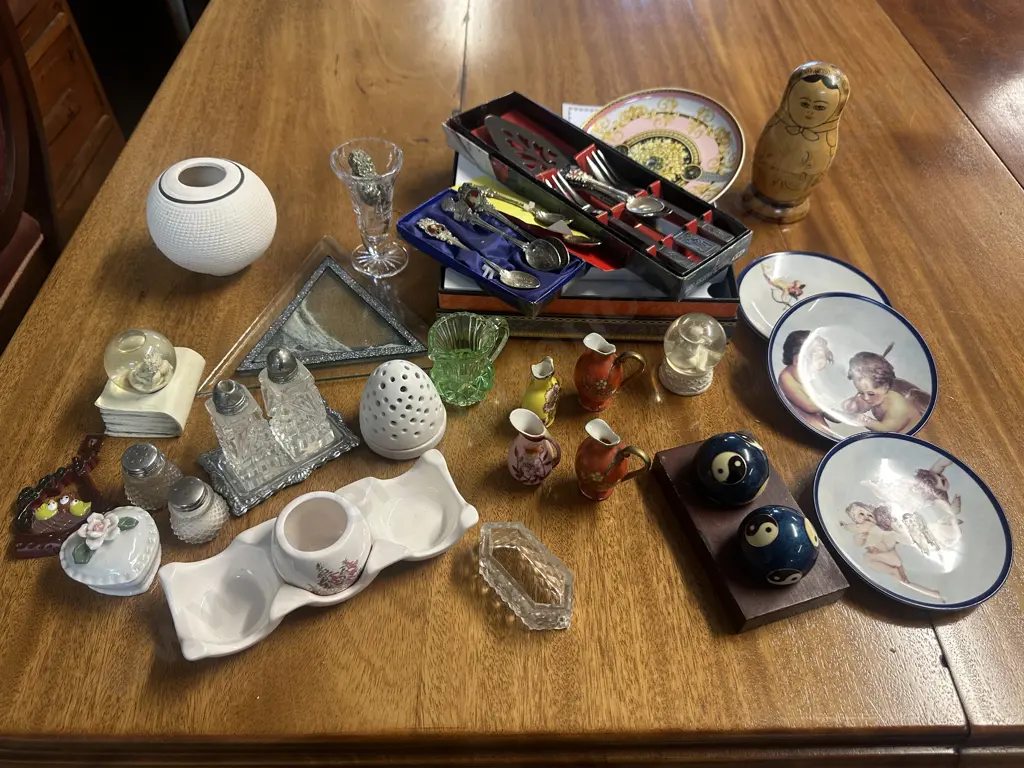Assorted China, Glass & Silverware Items Image 1++