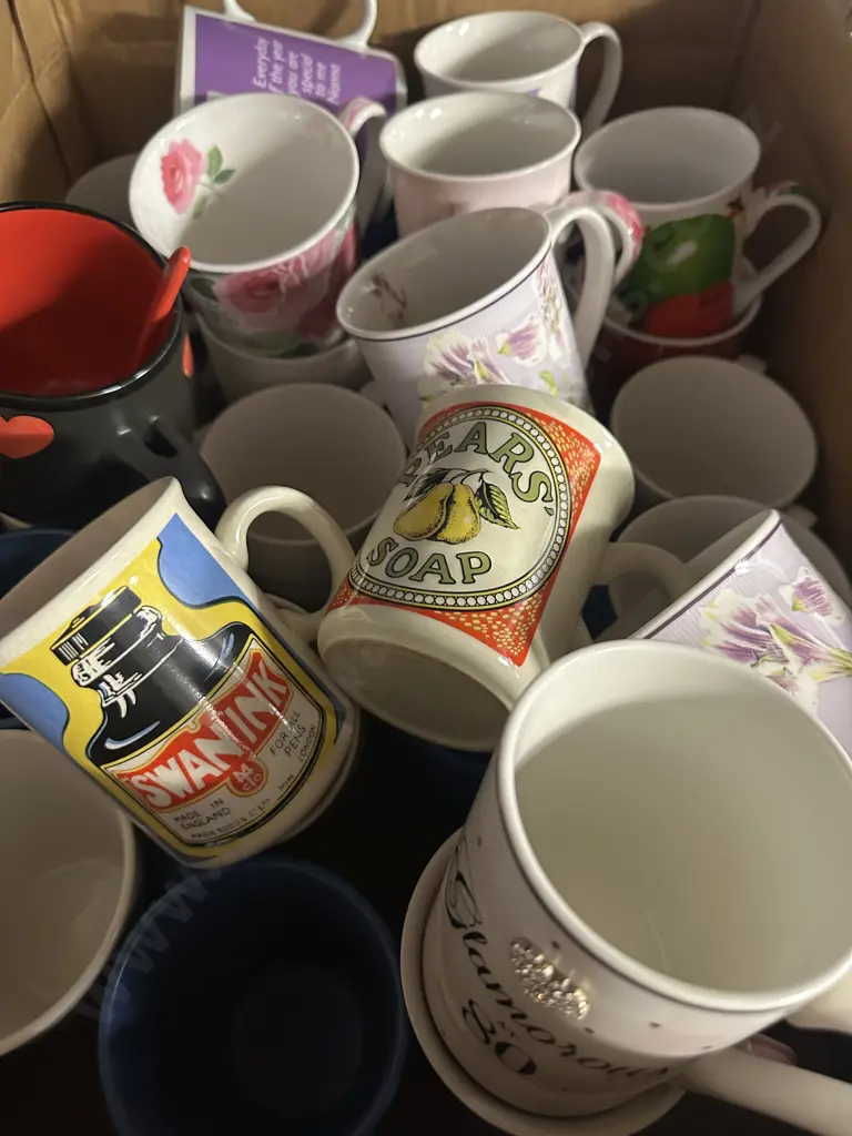 Box Lot Assorted Coffee Cups Image 1++