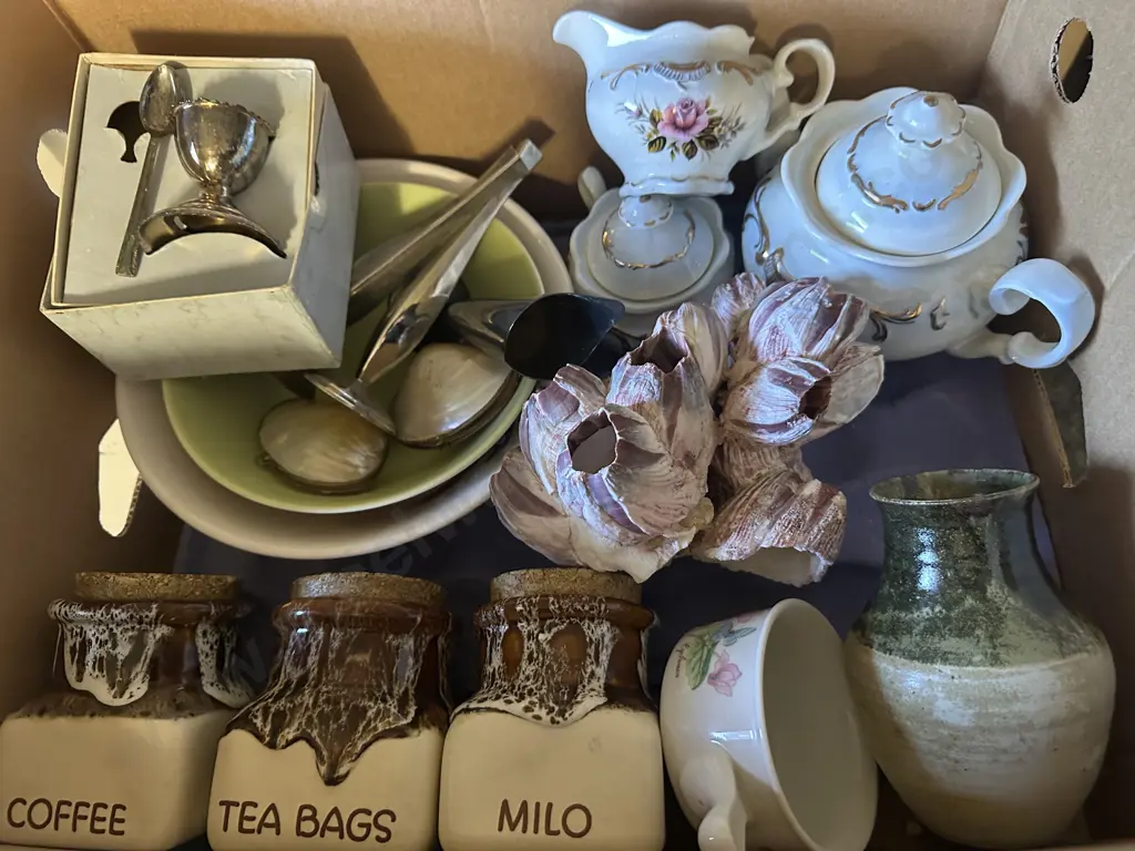 Box lot China & Silverware Image 1++
