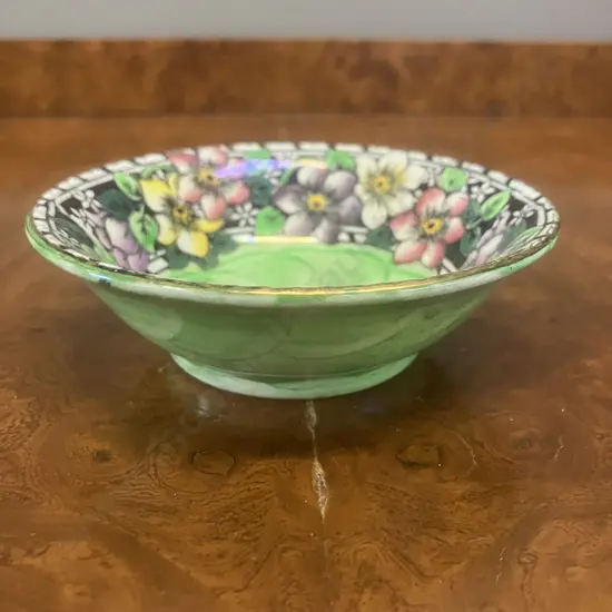 Maling Clematis With Victoria Green Pattern Small Dish c1940s. W10.5cm