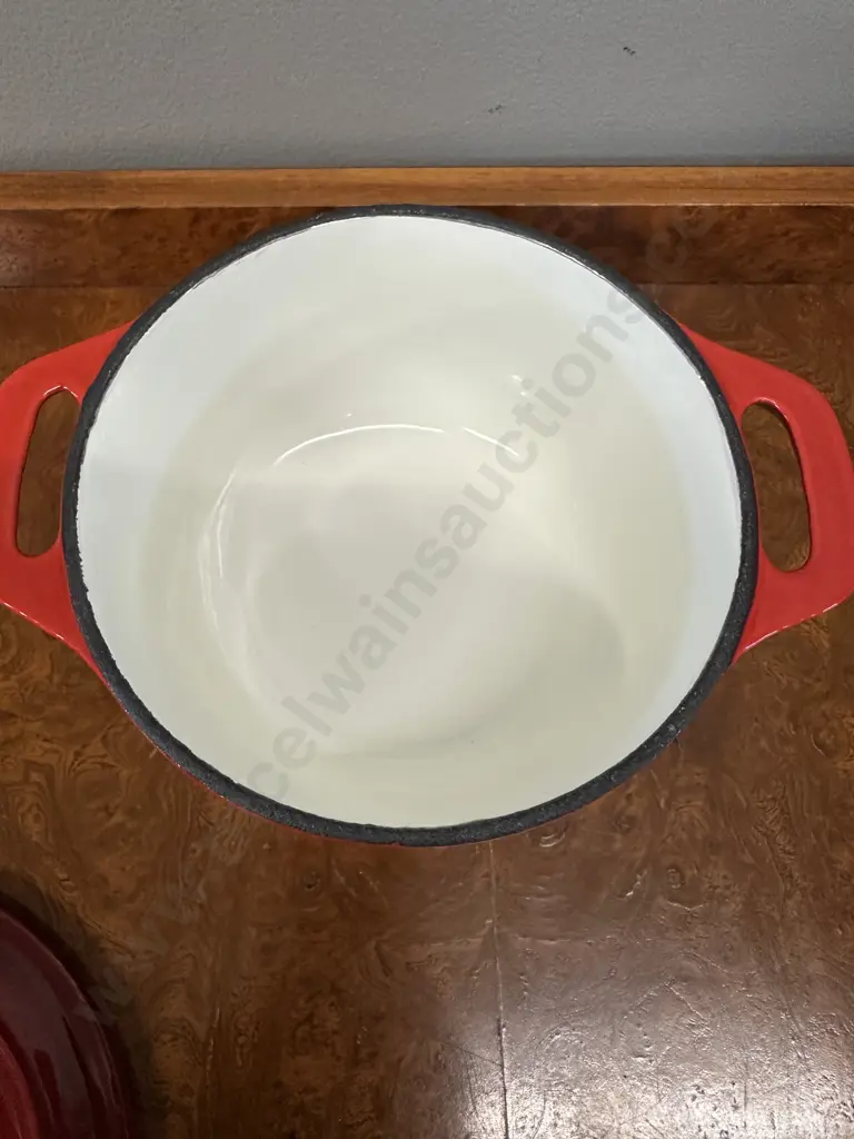 Simon Gault Red Cast Iron Lidded Casserole Dish Dia18cm Image 1++