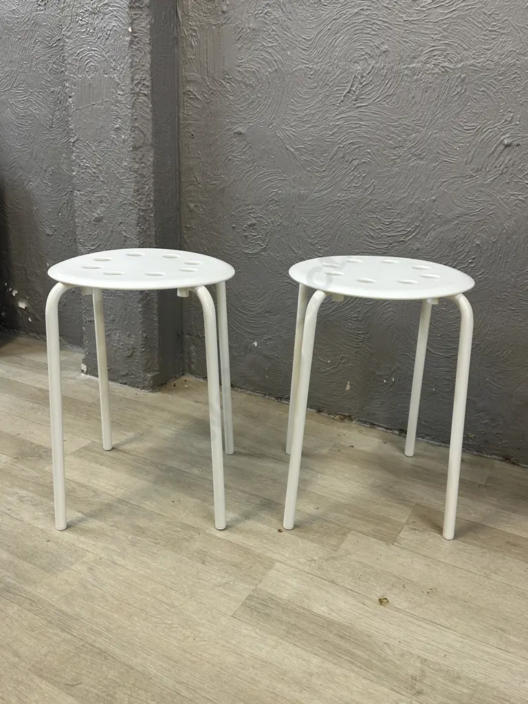 Pair Of Ikea White Stools Image 1++