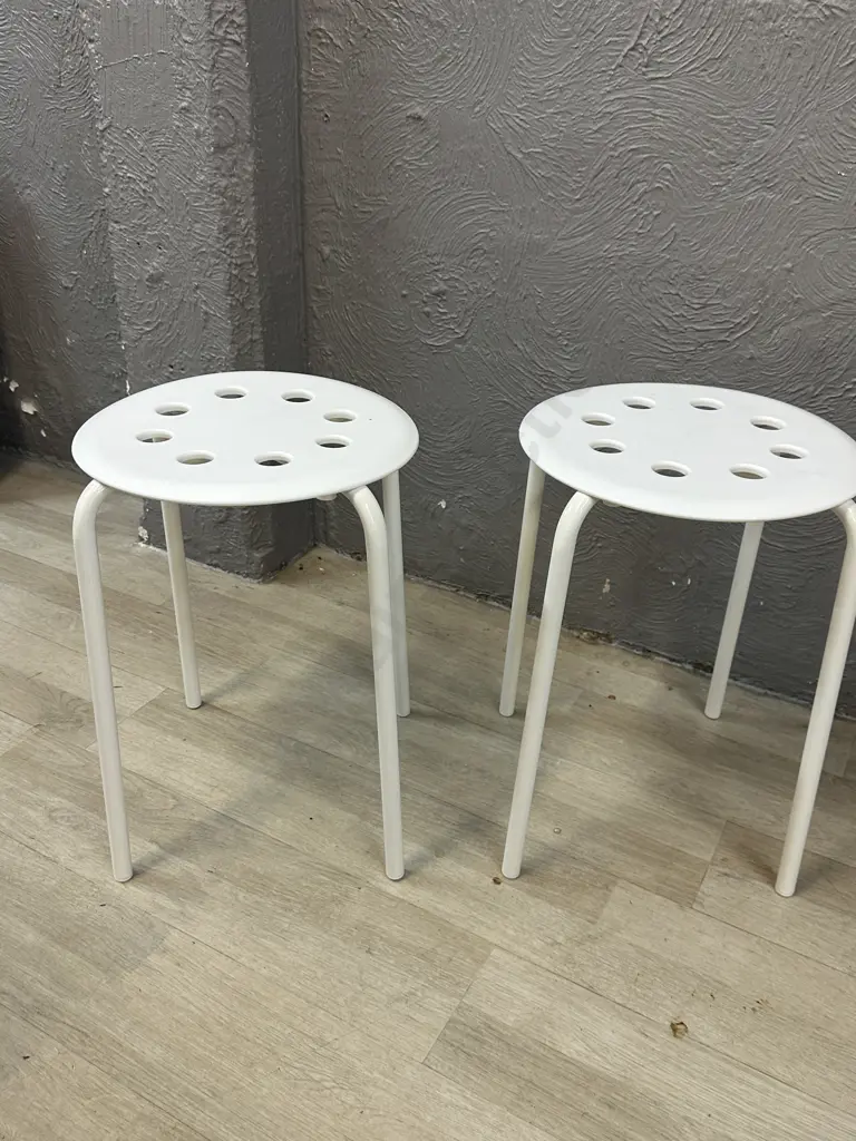 Pair Of Ikea White Stools Image 1++