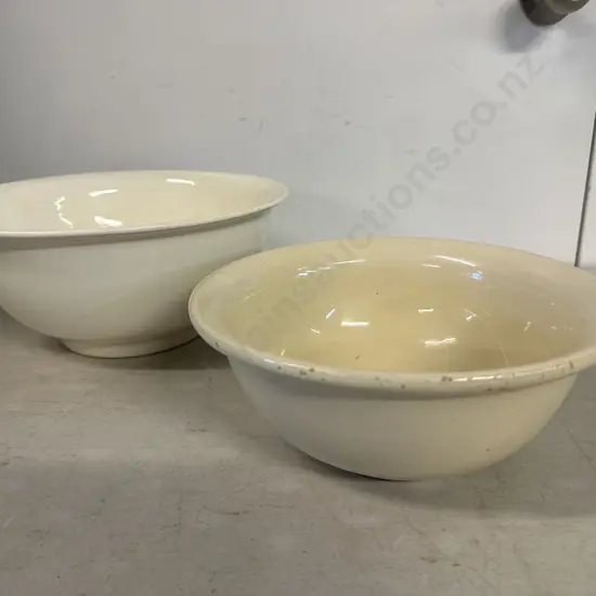 Vintage Mixing Bowls Including Crown Lynn