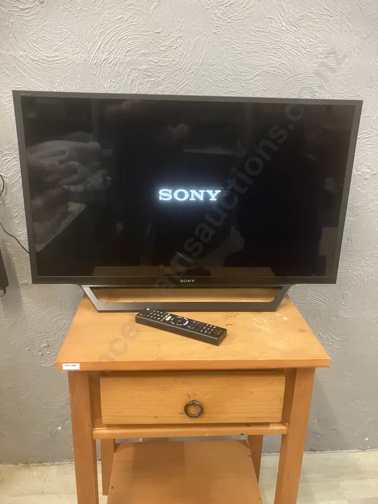 Sony KDL-32W600D 32" LED TV With Remote Control Image 1++