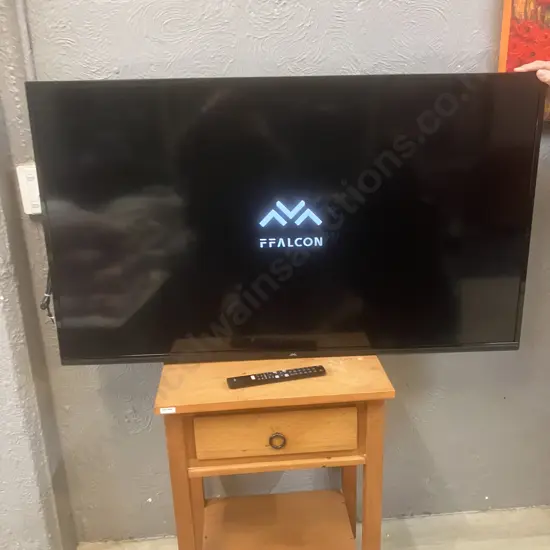 FFalcon 50" TV With Remote Control & Wall Mount - Model 50UF1