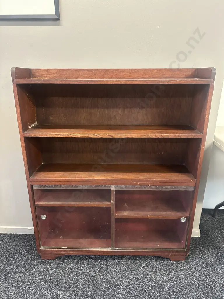 Vintage Oak Book Shelf /Display Cabinet H112 W91 D21cm. Image 1++