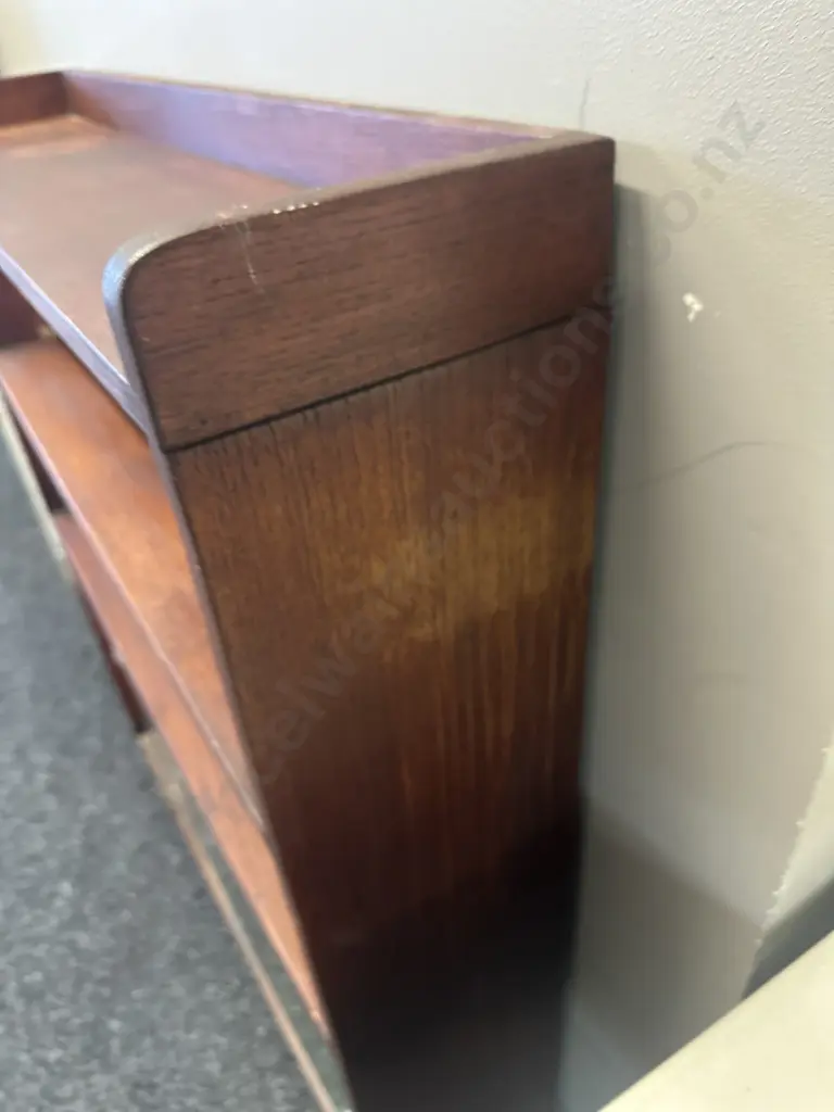 Vintage Oak Book Shelf /Display Cabinet H112 W91 D21cm. Image 1++