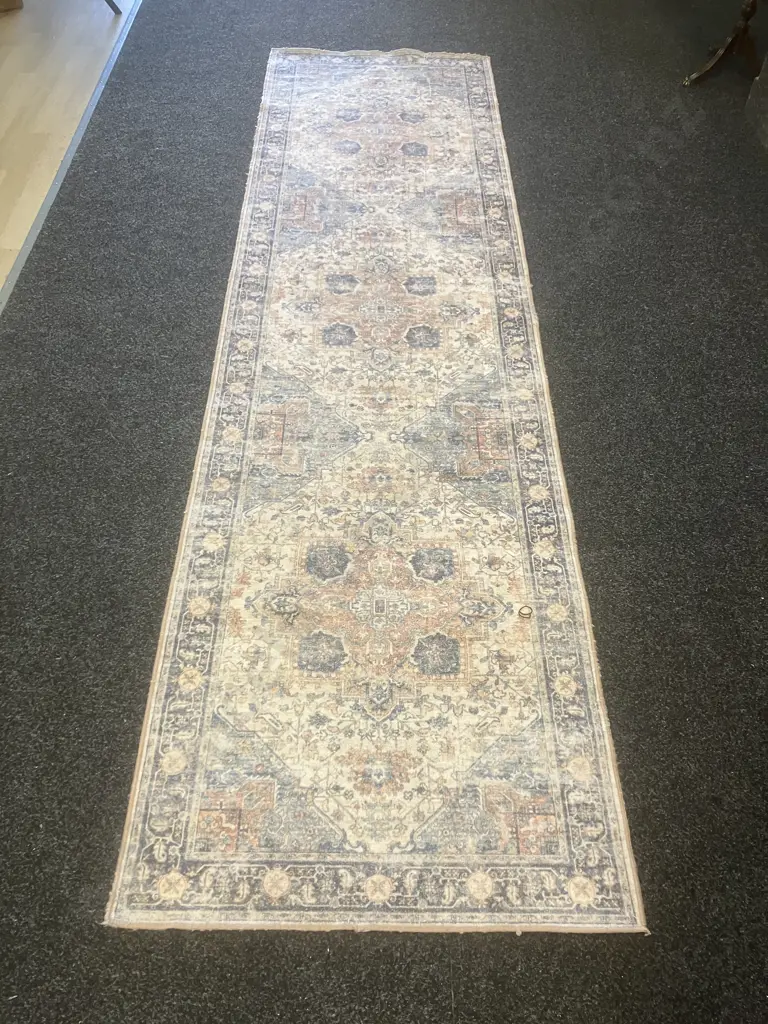 Living & Co Floor Runner. 80 x 297cm Image 1++